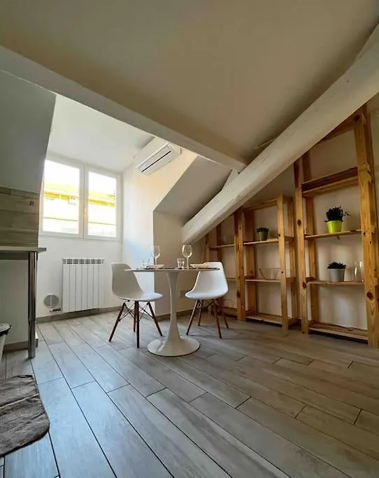 Apartment Ferienwohnung Wood 20 Mailand