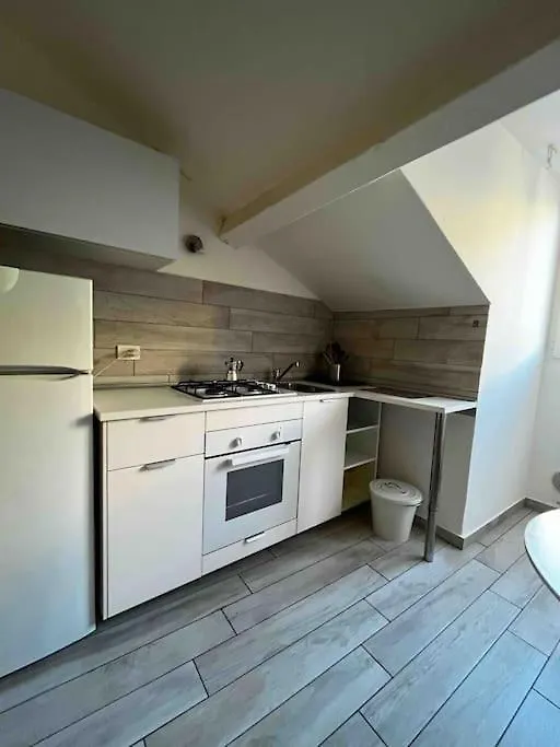 Wood 20 Apartment Milan