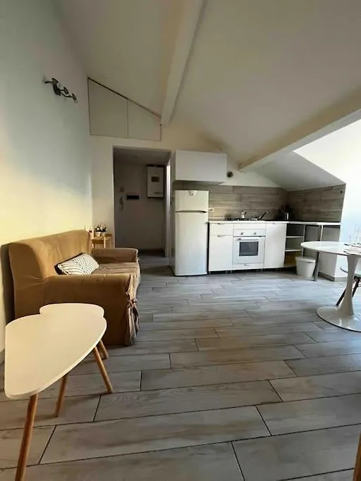 Wood 20 Apartment Milan Italy